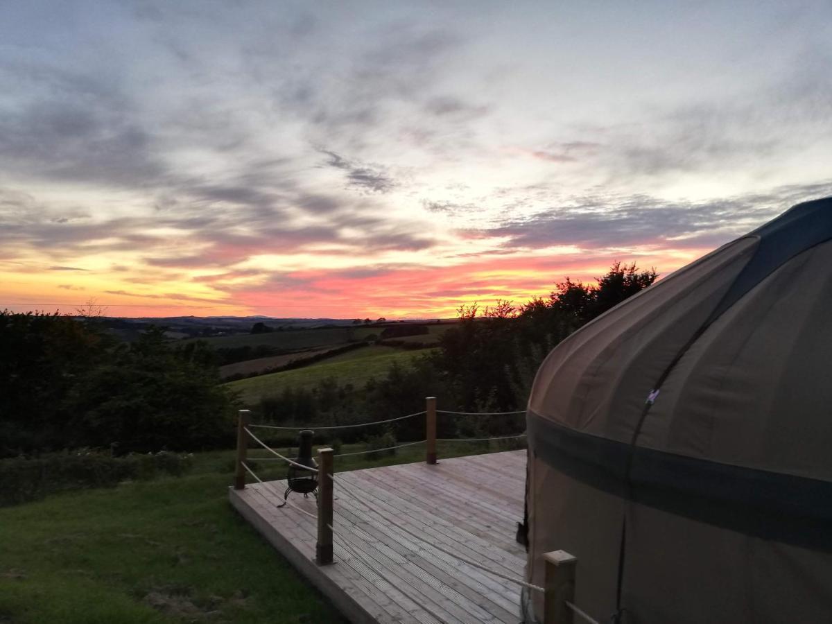 Looe Yurts Hotel Exterior photo